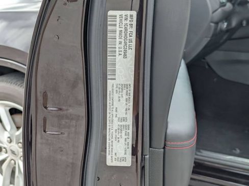 Used 2024 Dodge Durango GT RWD image 41
