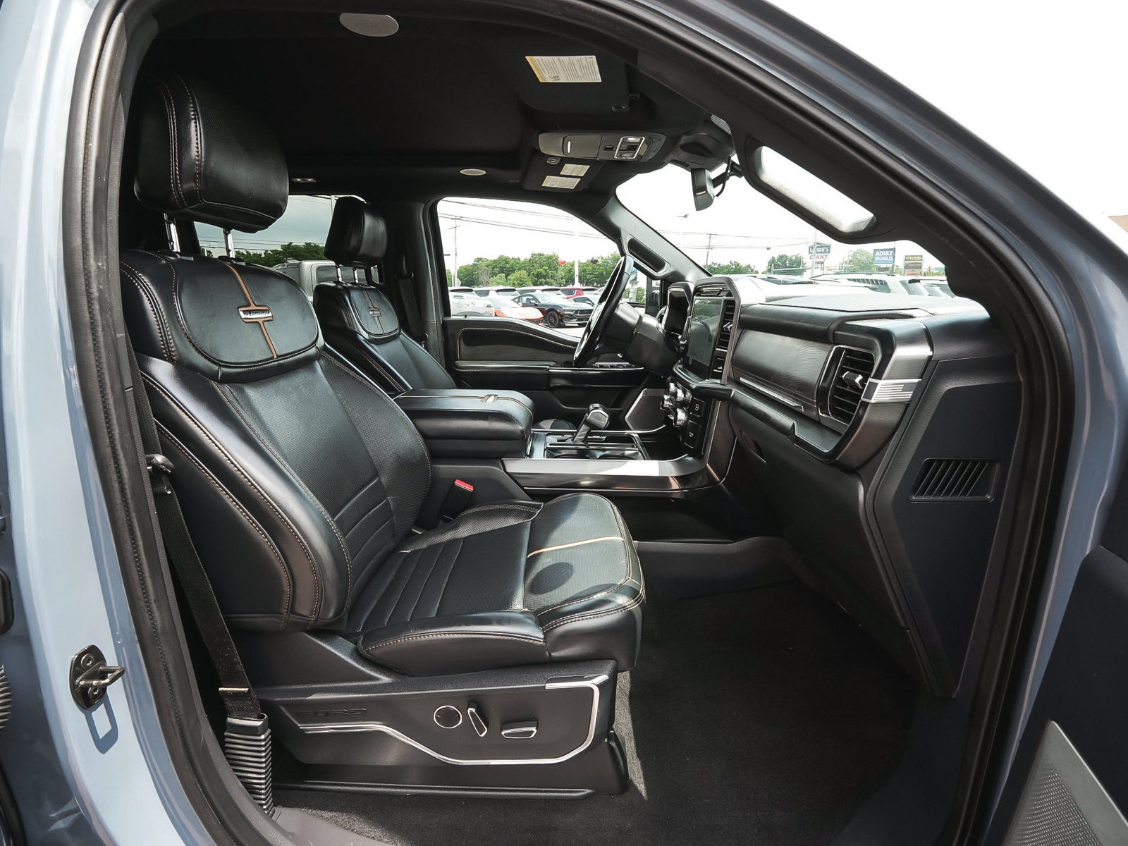 Used 2023 Ford F150 Platinum w/ FX4 Off-Road Package AWD/4WD image 46