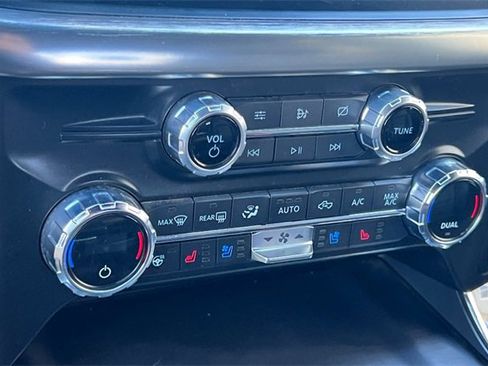 Used 2021 Ford F150 Lariat w/ Equipment Group 502A High image 24