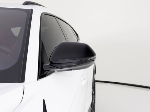 Used 2024 Lamborghini Urus S image 62