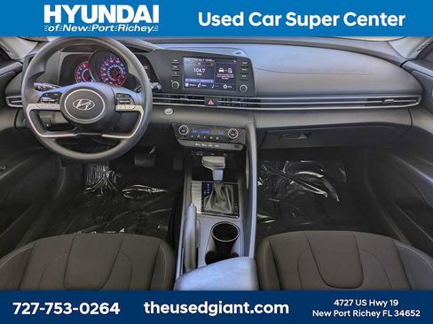 Used 2023 Hyundai Elantra SEL FWD image 14