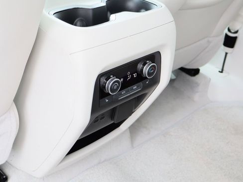 Used 2025 Buick Enclave Avenir image 24