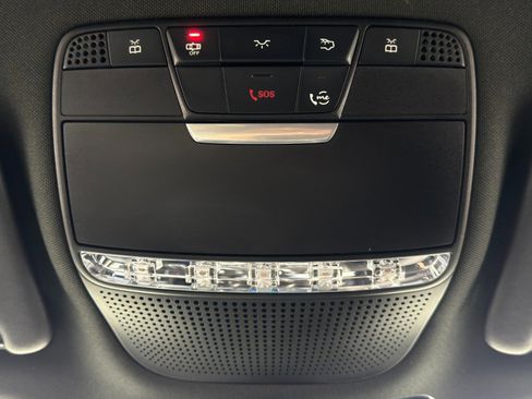 Used 2022 Mercedes-Benz GLC 300 4MATIC w/ AMG Line image 32