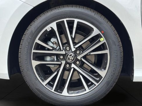 New 2026 Toyota Camry XLE FWD image 32