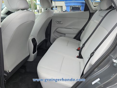 Used 2025 Hyundai Kona SEL AWD/4WD image 11