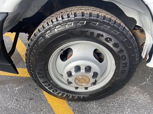 Used 2021 Chevrolet Express 3500 w/ Power Convenience Package image 20