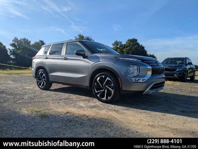 Used 2024 Mitsubishi Outlander SE