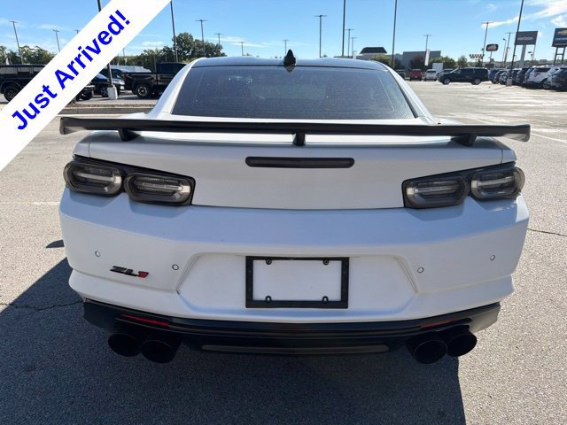 Used 2021 Chevrolet Camaro ZL1 RWD image 4