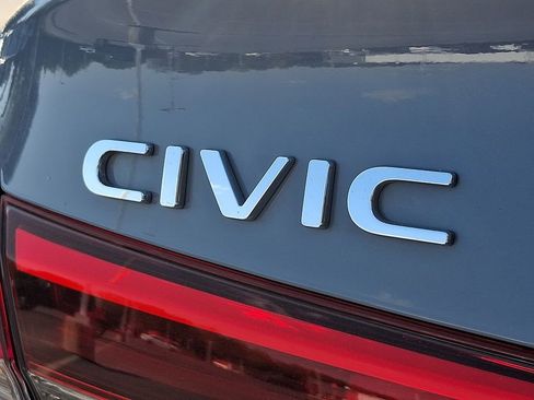 Used 2024 Honda Civic Sport image 28