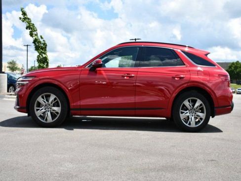 Used 2025 Genesis GV70 3.5T Sport AWD/4WD image 4