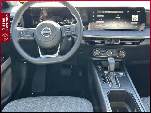 Certified 2025 Nissan Kicks SV w/ SV Premium Package FWD image 23