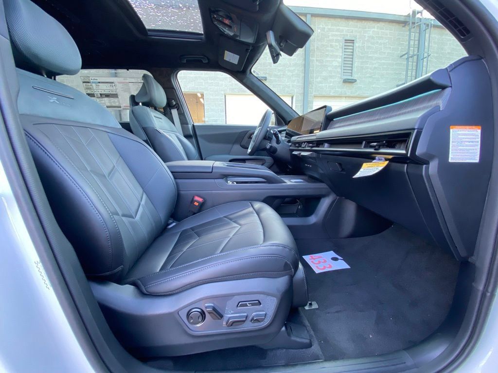 New 2027 Kia Telluride X-Line SX Prestige w/ Executive Package AWD/4WD image 31