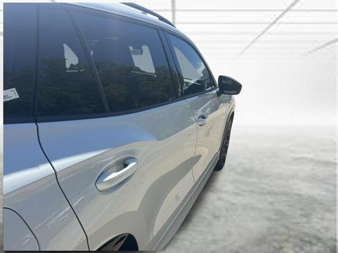 New 2026 Volkswagen Tiguan SE R-Line FWD image 35