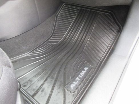 Used 2024 Nissan Altima 2.5 SV image 26