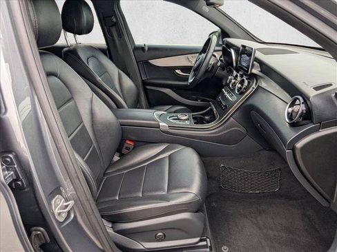 Used 2019 Mercedes-Benz GLC 300 4MATIC image 20