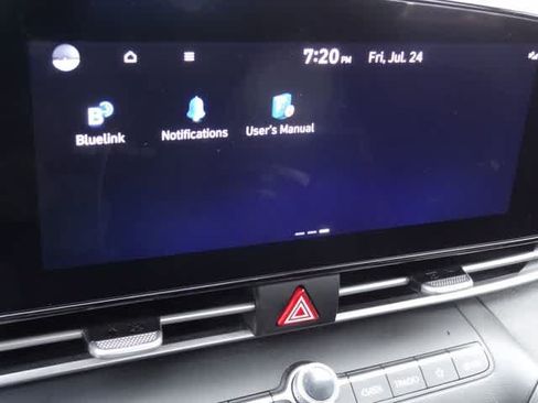 Used 2023 Hyundai Elantra SEL w/ Convenience Package FWD image 22