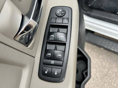 Used 2012 RAM 3500 Big Horn image 19