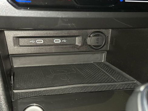 Used 2023 Volkswagen Tiguan SEL R-Line image 35