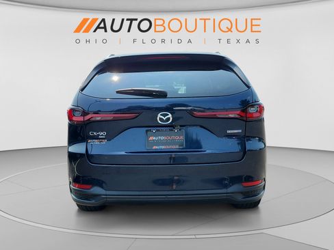 Used 2024 MAZDA CX-90 Plug-In Hybrid w/ Preferred AWD/4WD image 4