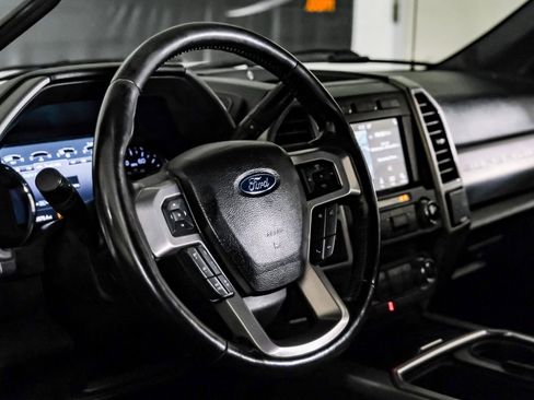 Used 2019 Ford F250 Platinum w/ Platinum Ultimate Package image 12