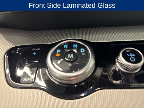 Used 2025 Ford Expedition Active AWD/4WD image 28
