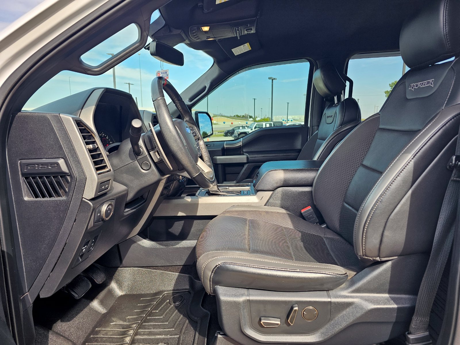 Used 2020 Ford F150 Raptor w/ Equipment Group 802A Luxury AWD/4WD image 13