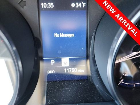 Used 2021 Toyota C-HR LE image 12