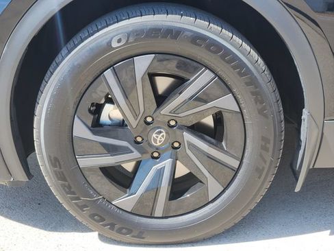 Certified 2026 Toyota C-HR AWD/4WD image 8