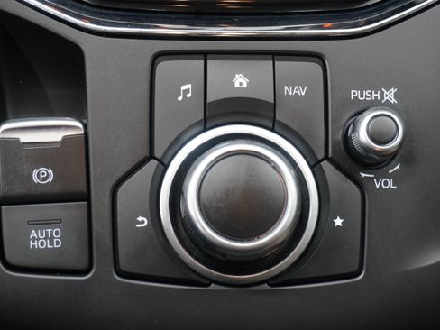Used 2018 MAZDA CX-5 Touring w/ Preferred Equipment Package FWD image 26