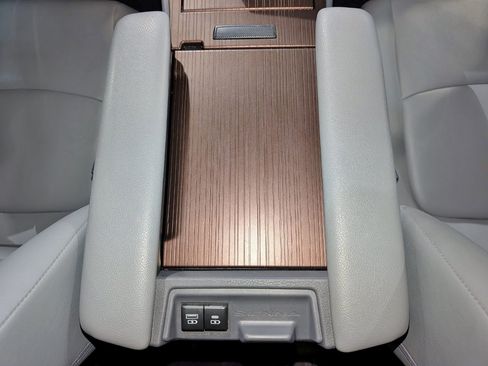 Used 2021 Toyota Sienna XLE w/ XLE Plus Package image 42