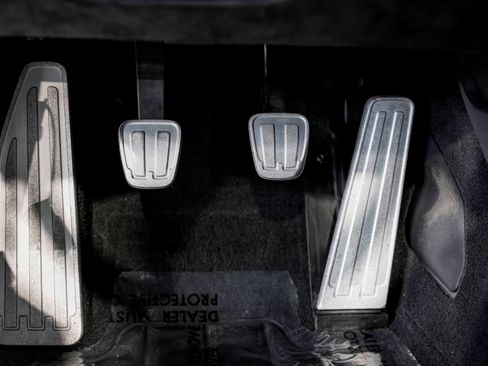 Used 2015 Porsche Boxster GTS image 12