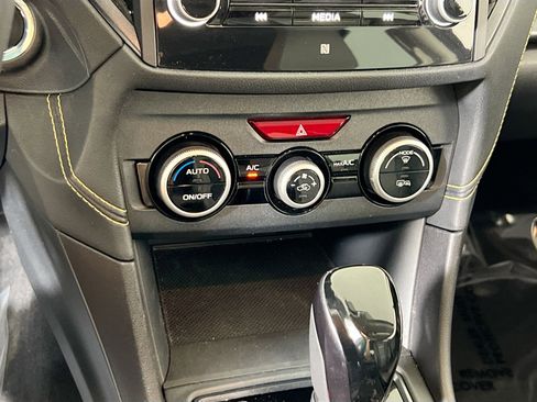 Used 2022 Subaru Crosstrek 2.5i Sport w/ Moonroof Package image 15