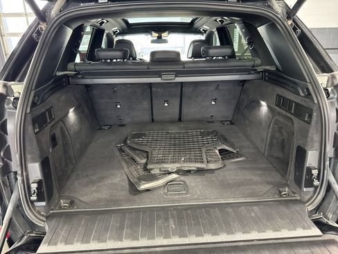 Used 2021 BMW X5 M50i w/ Executive Package image 40