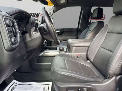 Used 2021 Chevrolet Silverado 2500 LTZ w/ LTZ Plus Package image 9