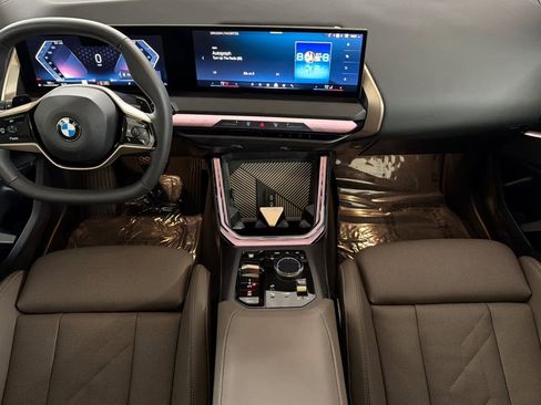 Used 2025 BMW X3 xDrive30i w/ Convenience Package image 3