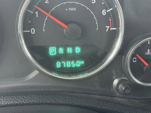 Used 2015 Jeep Wrangler Sport image 8