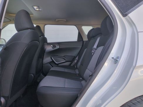 Used 2023 Kia Soul EX image 16