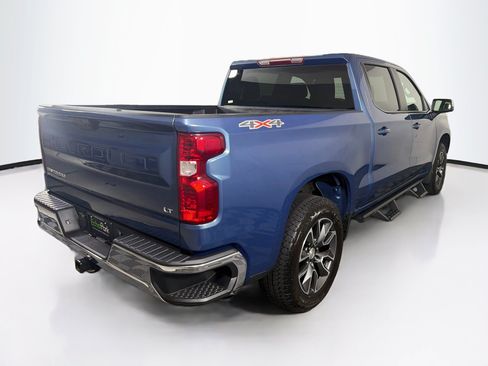Used 2024 Chevrolet Silverado 1500 LT AWD/4WD image 9