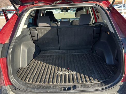 Used 2020 Toyota RAV4 XLE w/ XLE Grade Weather Package image 23