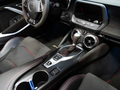 Used 2018 Chevrolet Camaro ZL1 w/ LPO, ZL1 Protection Package RWD image 23