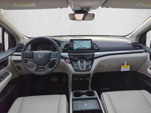 New 2026 Honda Odyssey Touring image 17