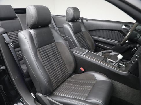 Used 2013 Ford Mustang Shelby GT500 RWD image 18
