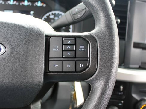 Used 2025 Ford F350 XLT AWD/4WD image 28
