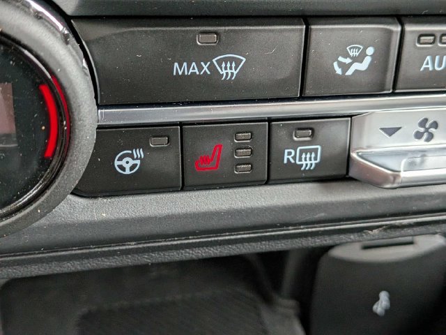 Used 2025 Ford Bronco Badlands AWD/4WD image 24