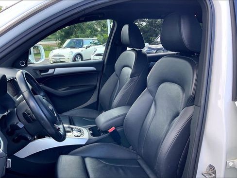 Used 2017 Audi Q5 2.0T Premium Plus w/ Technology Package image 25