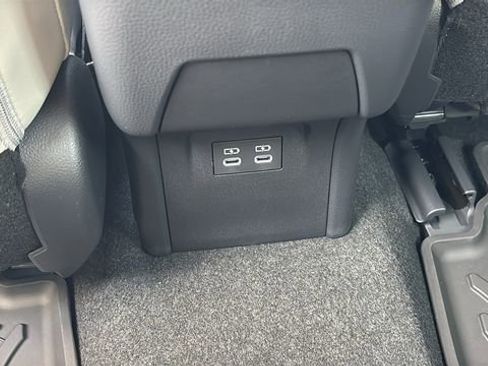 New 2026 Toyota Prius XLE image 10