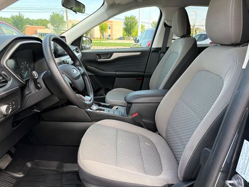 Used 2022 Ford Escape SE w/ Convenience Package FWD image 10