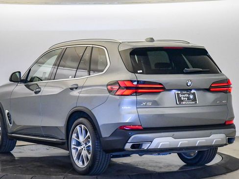Used 2025 BMW X5 xDrive40i image 2