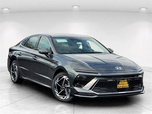New 2026 Hyundai Sonata SEL image 1