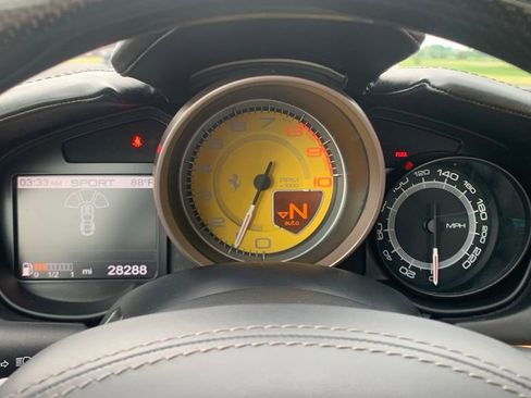 Used 2014 Ferrari California image 21